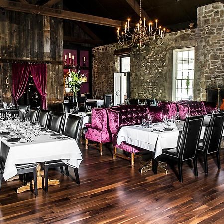 Old Stone Inn Boutique Hotel Niagara Falls Exterior photo