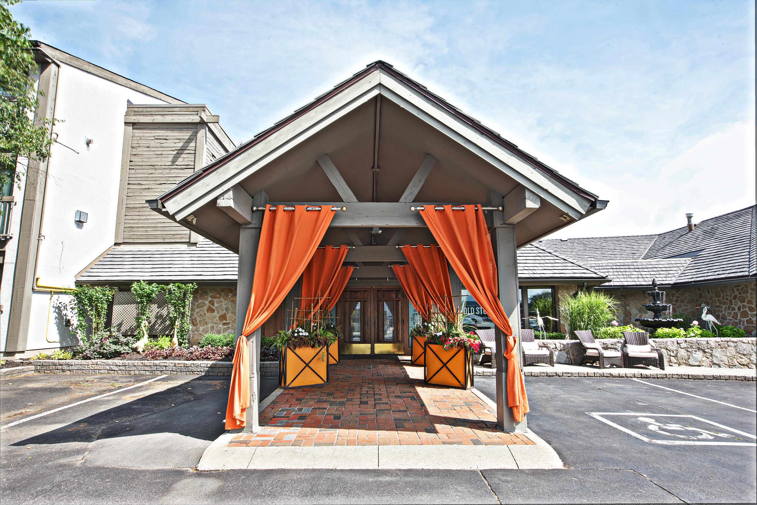 Old Stone Inn Boutique Hotel Niagara Falls Exterior photo